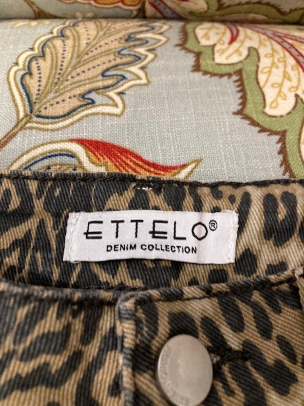 ETTELO Leopard Jeans - NEVER WORN